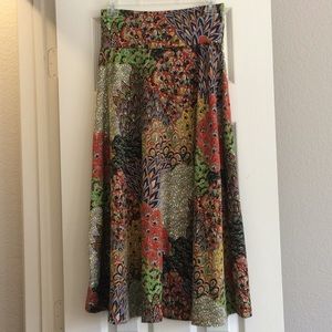 Mid length colorful skirt